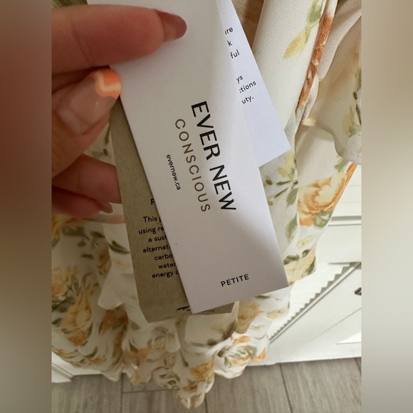 ASOS Ever New Petite ruffle maxi dress in yellow floral size 4 - Picture 8 of 8